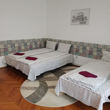 Try The Central Feeling Тимишоара Екстериор снимка