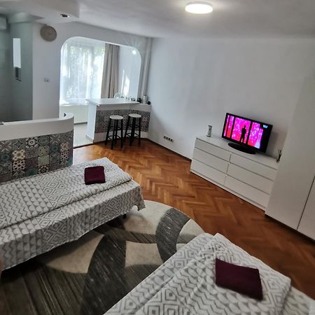 Try The Central Feeling Тимишоара Екстериор снимка
